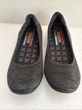 Skechers Stretch Fit Memory Foam Women’s Black and Gray Knit Slip-On Flat as 7.5